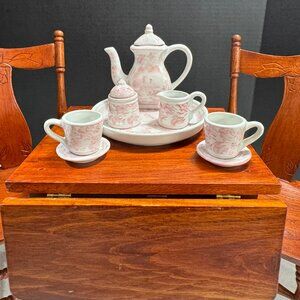 AMERICAN HEIRLOOM MINI DROP LEAF TABLE, CHAIRS & TEA SET FOR AMERICAN GIRL DOLLS